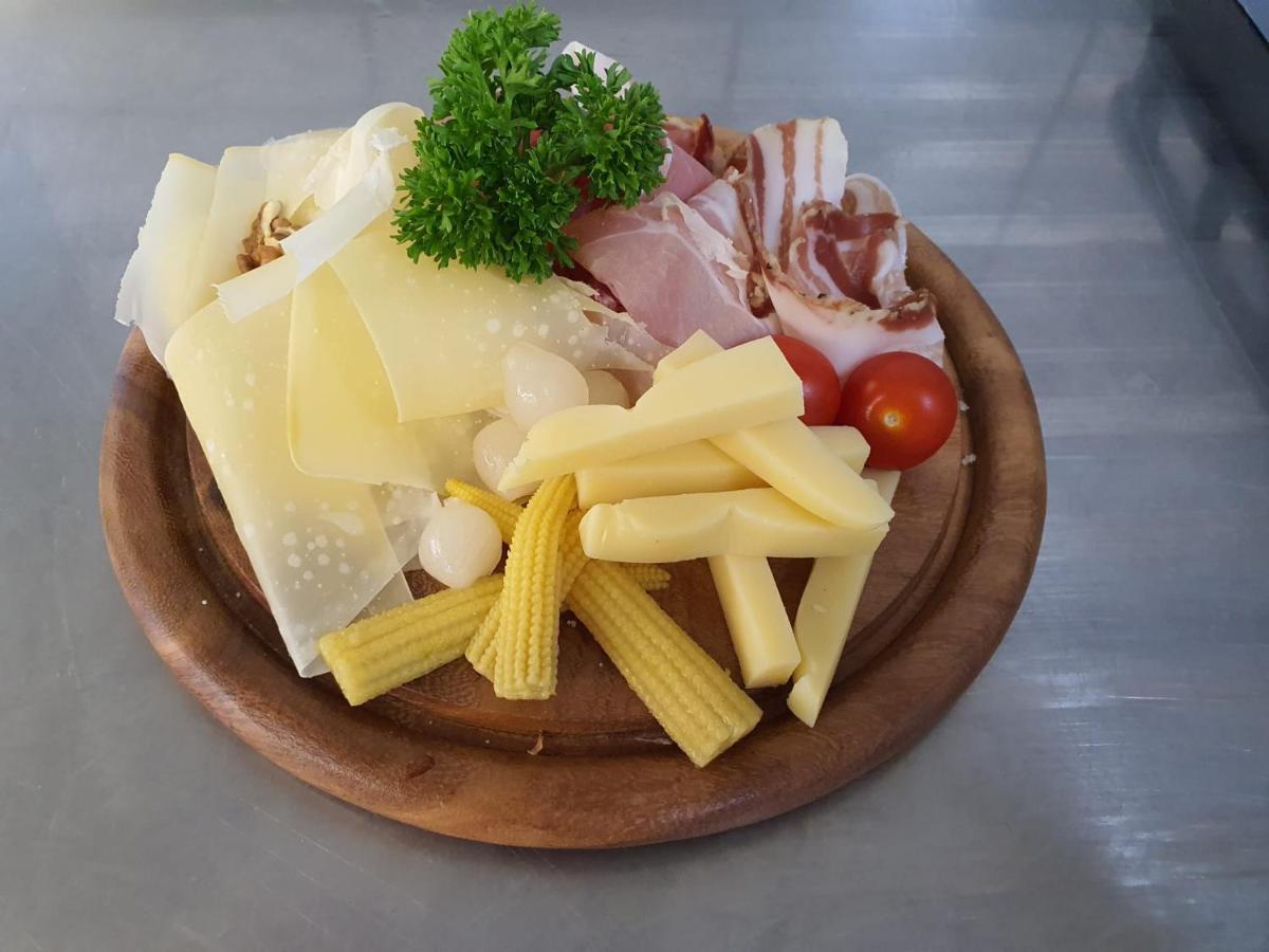 Hotel-Restaurant-Linde Gundlischwand Luaran gambar